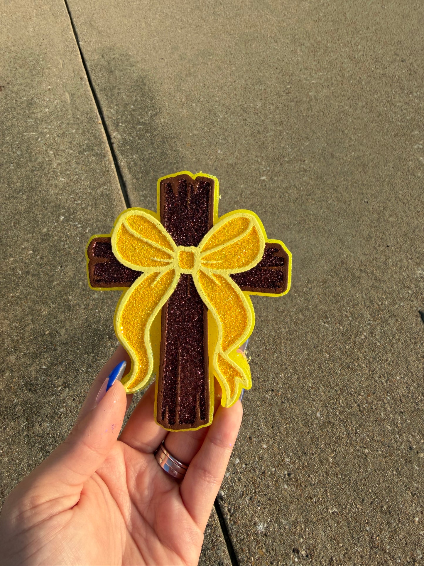 Cross W/ Bow
