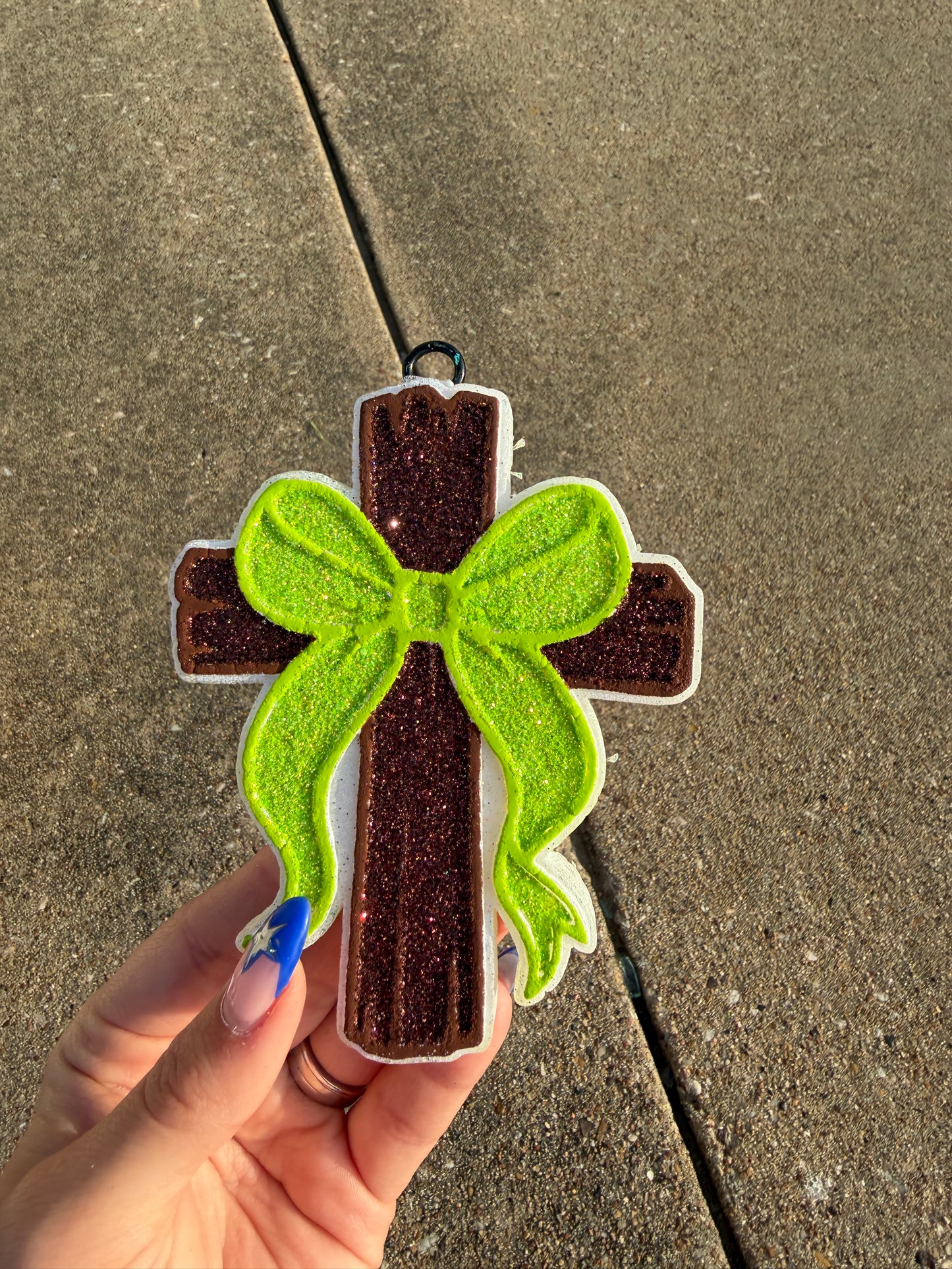 Cross W/ Bow